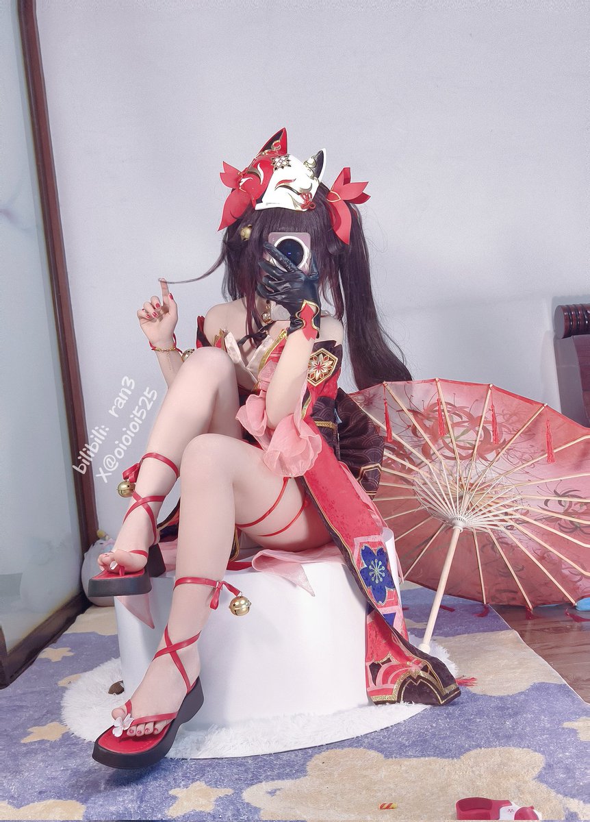 33码真是没鞋子可以穿了
#HonkaiStarRail