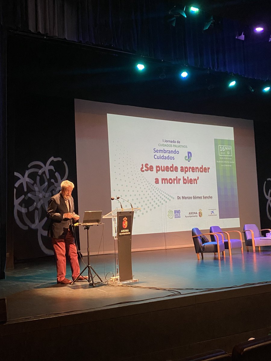 nosomosde2a's tweet photo. Lección de vida escuchando al Dr. Marcos Gómez Sancho exponer su ponencia “¿se puede aprender a morir bien? 
#sembrandocuidados #nosomosdesegunda #aronacuida #nsds https://t.co/1SswrmLRxh