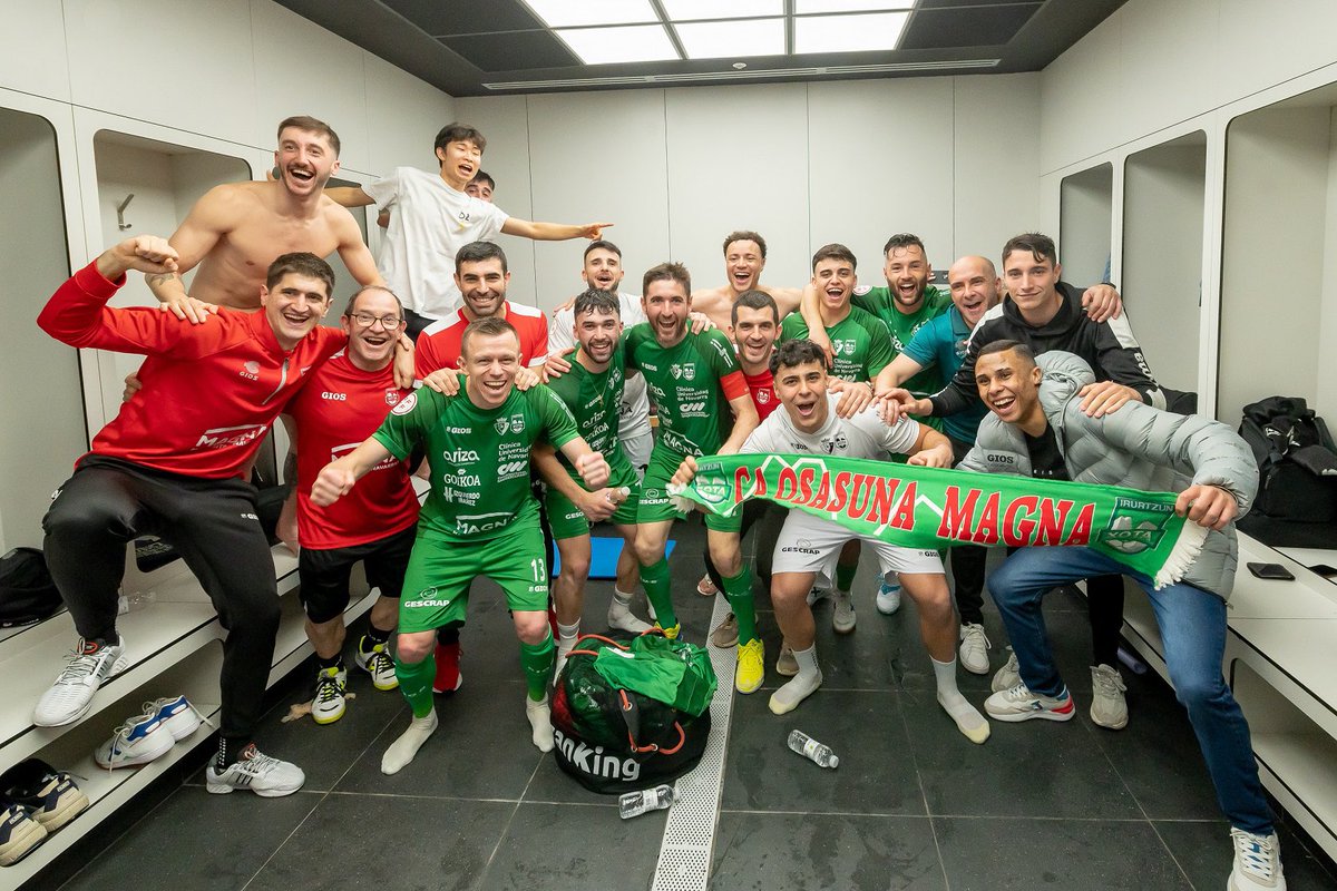 Solo palabras de agradecimiento! 
A los míos, a las mías a tod@s en general. Cuando acabe la temporada lo agradeceré más tranquilamente pero por ahora sigamos disfrutando de lo que queda (que no es poco).
Objetivo cumplido del play-off y queremos más!