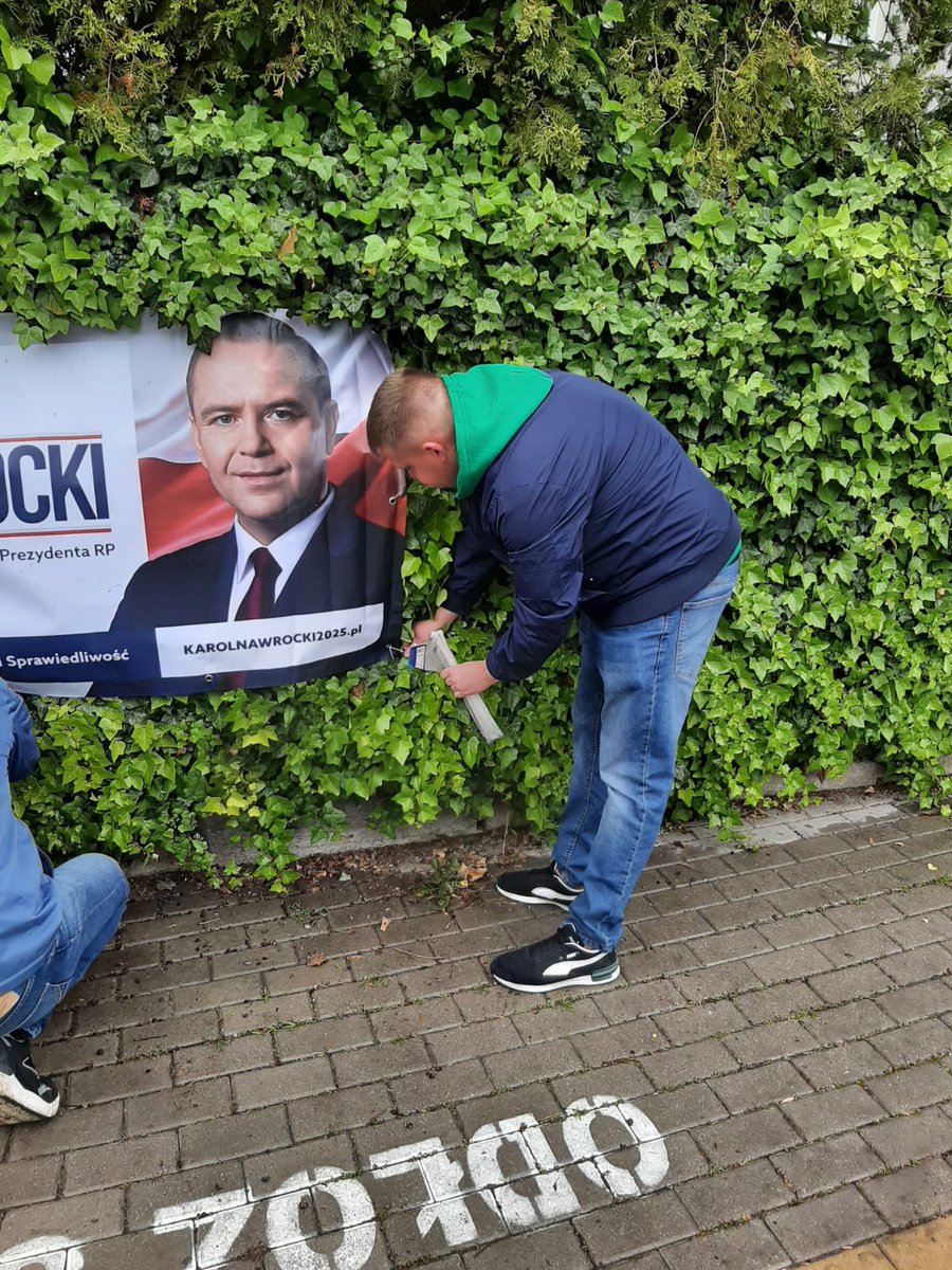 🔥 Ostatni dzień – pełna mobilizacja! 💪🏼 Nie odpuszczamy ani na moment, działamy do samego końca! ❗️

Nasz przewodniczący <a href="/Damian_Uszynski/">Damian Uszyński</a> pozdrawia z Marek ✌🏼 gdzie działał razem z posłem <a href="/PiotrUscinski/">Piotr Uściński 🇵🇱</a> i miejscową ekipą 🚀 Działajmy razem do ostatniej minuty 🤝🏼🇵🇱

#Nawrocki2025