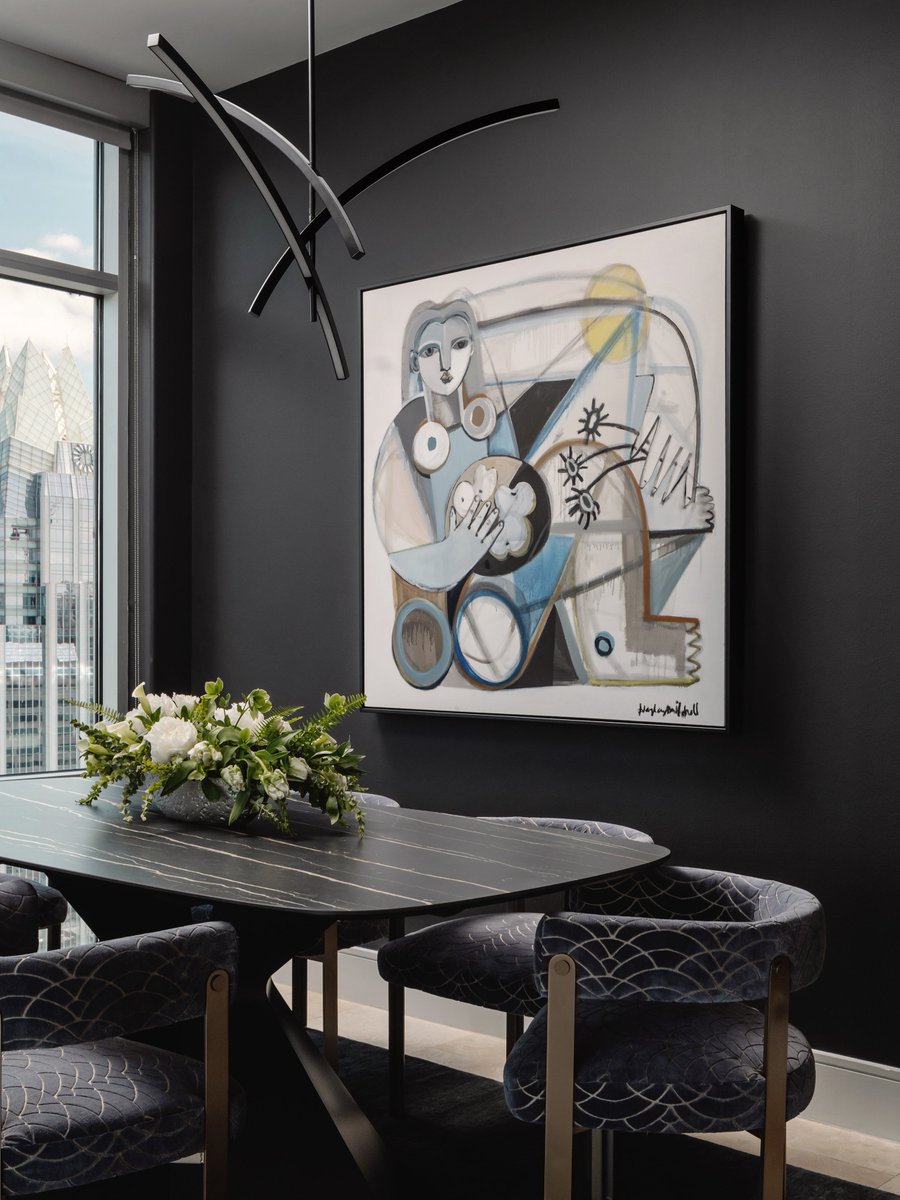 Austin's Breathe Design Studio proves that luxury lives in the details. 

In this dining room, restraint meets richness. We love how a moody palette anchors the space, allowing curated artwork and sculptural furnishings to take center stage.

bit.ly/4439QWV