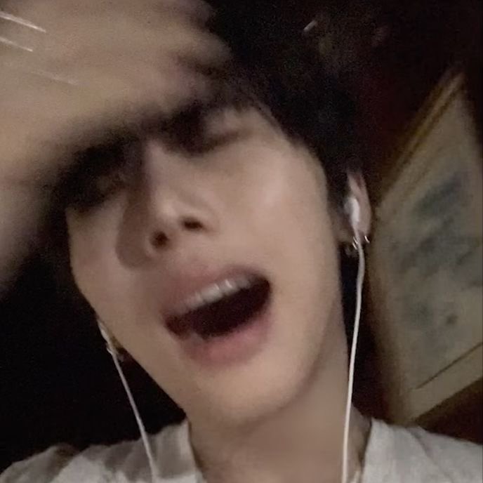 “kamu sayang          “ALLAHU
 ga sama aku?”bf          AKBAR” bf