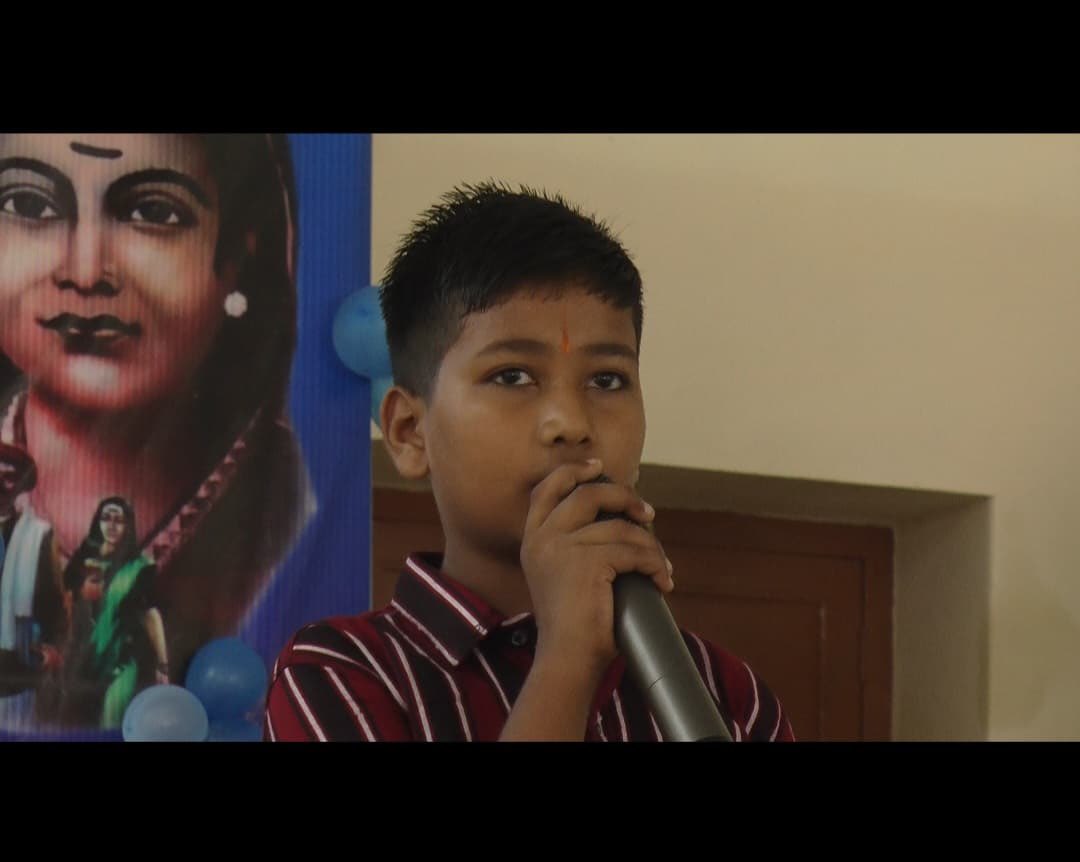 नन्हे विद्यार्थियों से संवाद करना — नई सोच, नए विचार, जिज्ञासा, आत्मविश्वास और जानने की ललक से जो ऊर्जा मिलती है, वह प्रेरणादायक है!