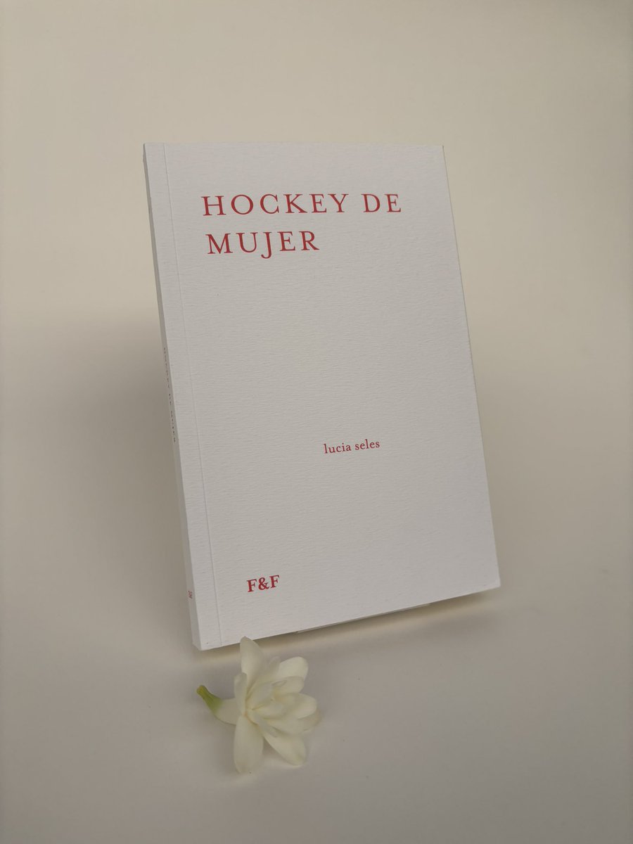 tomasfadel's tweet photo. Pronto, en las mejores librerías del país: Hockey de mujer, de lucia seles https://t.co/1QMxMI8JTg