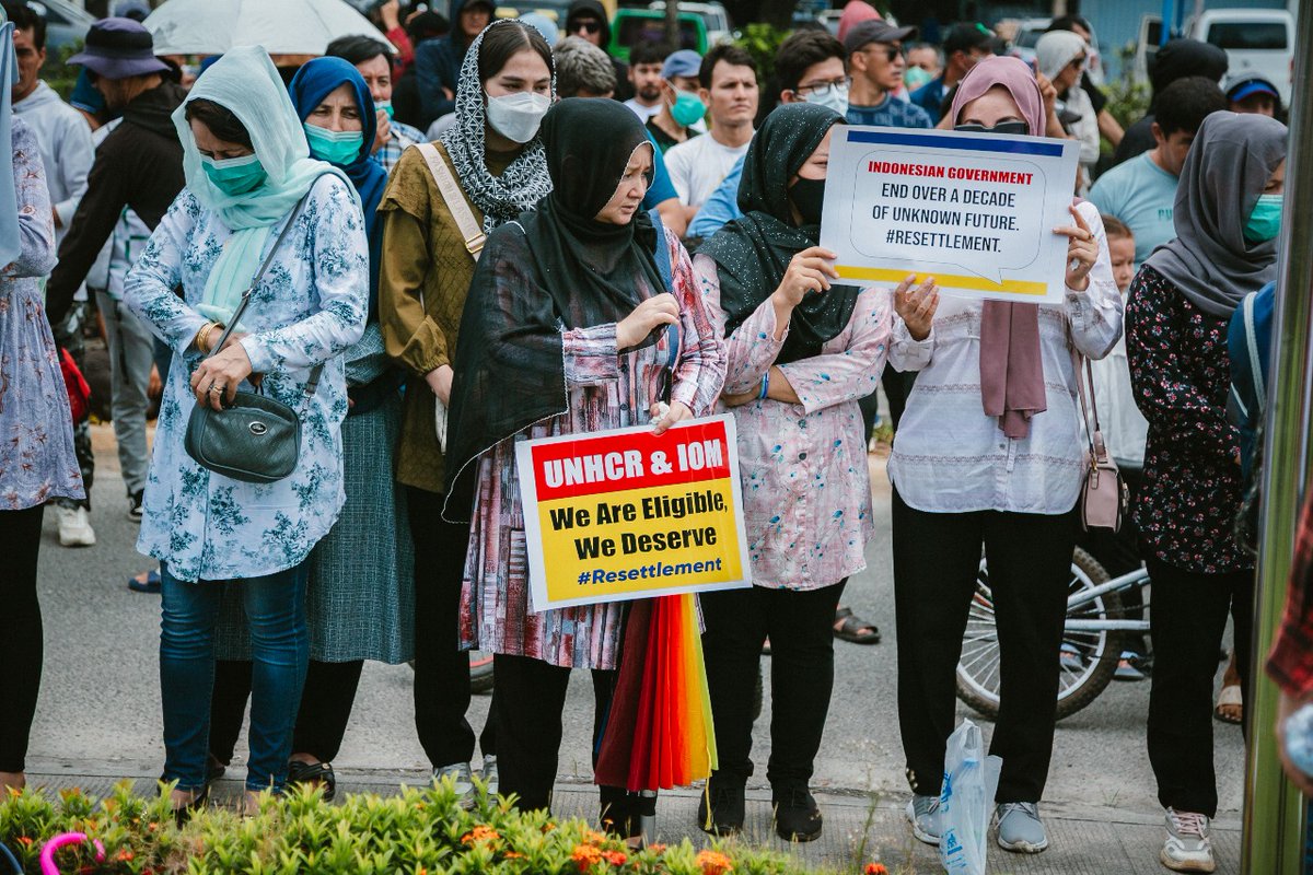 For 13 years, we have waited under the mandate of international organizations. We ask UNHCR and global NGOs: how much longer must refugees live without rights, protection, or hope?
#End13YearsInLimbo_Indonesia