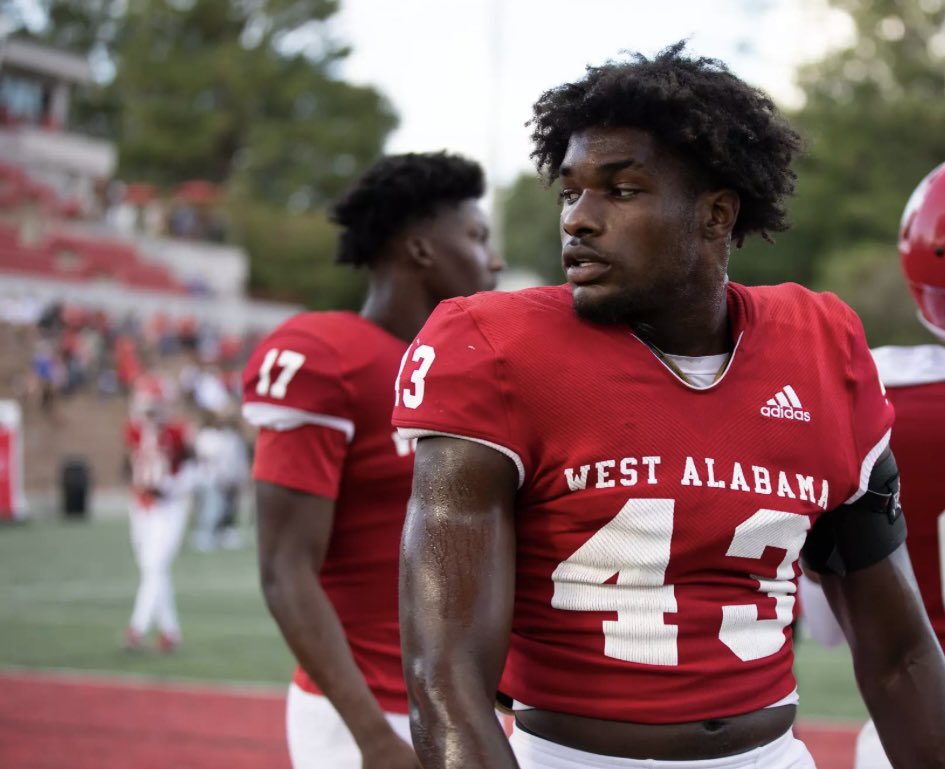 Vincent Savage (@vincentsavagejr) on Twitter photo #AGTG Truly Blessed to receive my first Offer from West Alabama!⚪️🔴 <a href="/CoachYeah/">Scott Cochran</a> <a href="/GrangerShook/">Coach Shook</a> <a href="/pikeroadFB/">Pike Road Football</a> <a href="/AL6AFootball/">Alabama6AFootball</a> #AGTG Truly Blessed to receive my first Offer from West Alabama!⚪️🔴 <a href="/CoachYeah/">Scott Cochran</a> <a href="/GrangerShook/">Coach Shook</a> <a href="/pikeroadFB/">Pike Road Football</a> <a href="/AL6AFootball/">Alabama6AFootball</a>