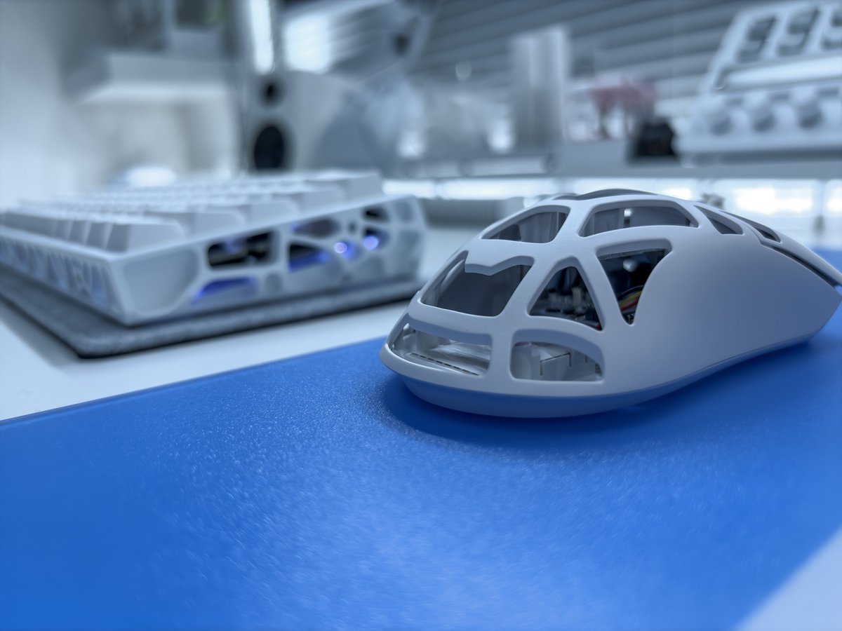 WLMOUSE Beast X Mini Pro(Milky White) WLMOUSE Beast X MINI PRO