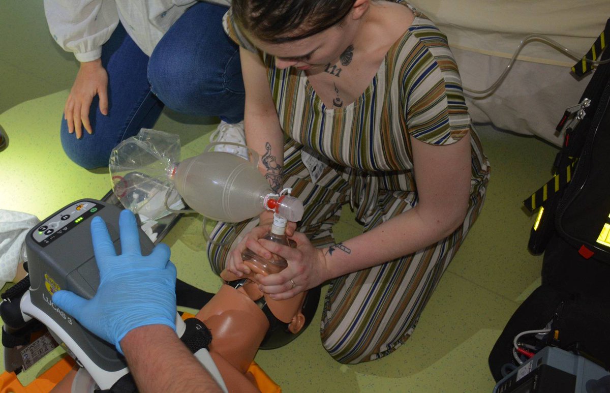 ambulancessmet's tweet photo. Une formation AFGSU2 réussie à Bourmont pour les professionnels de santé du territoire Meuse Rognon
Du 2 au 4 avril 2025, une formation AFGSU de niveau 2

 https://t.co/dRLpkDIeXJ

#GROUPESMETSECOURSETSERVICES #AMBULANCESSMET #ACCORI https://t.co/VTOhcbb8RA