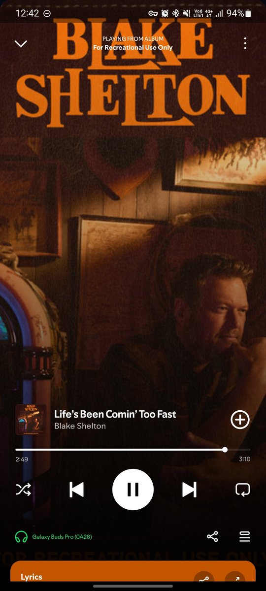 AlexAnderton_'s tweet photo. Loving @blakeshelton's new album. It rocks! #ForRecreationalUseOnly https://t.co/k6QvDzI8Wv