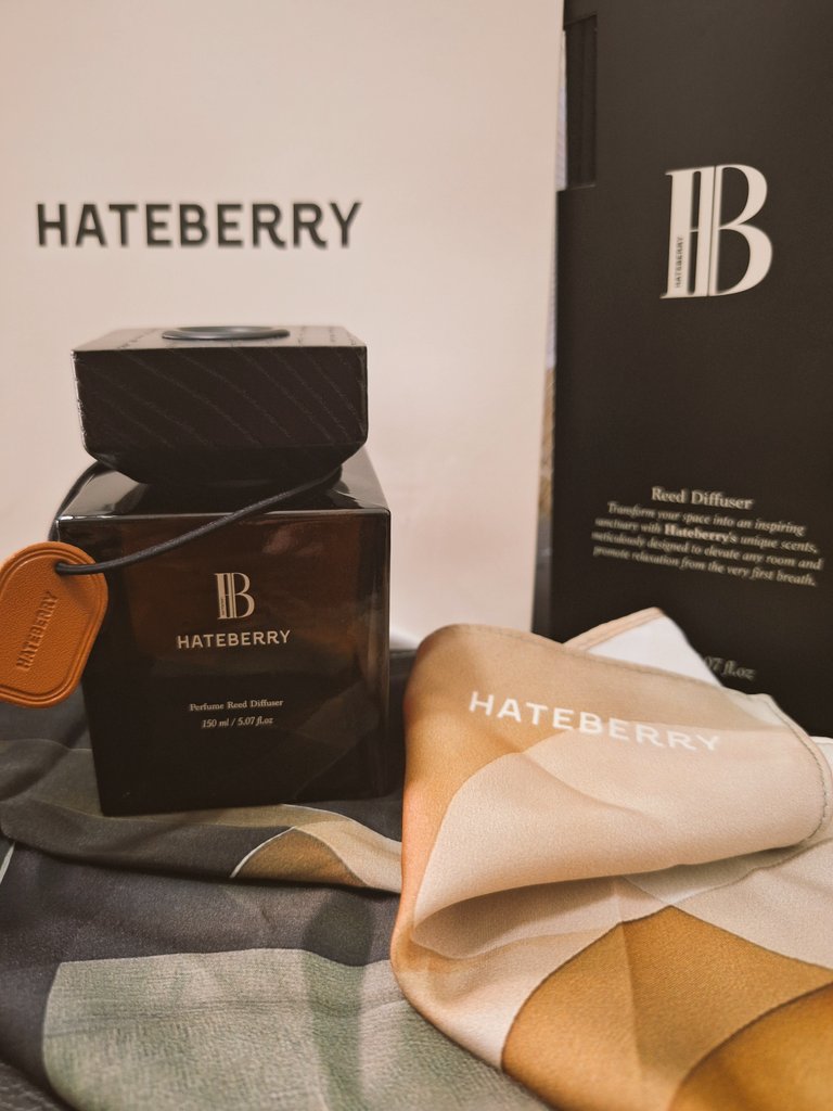 Ya_Ya_twitz's tweet image. #HateBerryScent  Diffuser กลิ่นหอมที่จะเปลี่ยนให้ห้องคุณรู้สึกผ่อนคลาย ช๊อปเลย👉
💛กลิ่น Whisper of Mimosa💐
th.shp.ee/yhVSwUX
🩵กลิ่น Sea &amp;amp; Cypress Sound🌊

🤎กลิ่น Roaring SandalWood🪵

#PerfumeReedDiffuser #คัลแลน