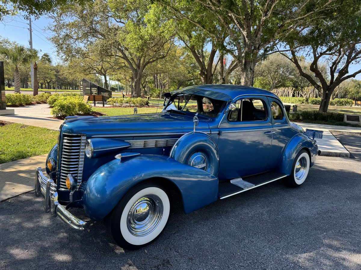 MarkRBoosSr1's tweet photo. @CarsCurious My 37 Buick Special https://t.co/lrEelKqatF