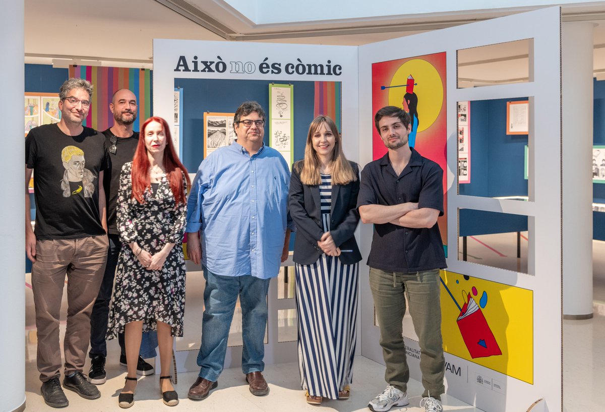 Hoy inauguramos: ¡Eso no es cómic!

Una exposición comisariada por <a href="/alvaropons/">Álvaro Pons</a>  y <a href="/AspirinaWoolf/">Aspirina</a>  que busca ofrecer una inmersión en el mundo del #Fanzine, con distintas propuestas, estilos y temas.

¡Os esperamos a las 19 h para la presentación de la exposición!