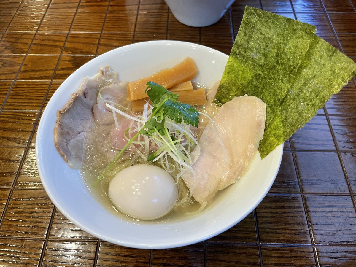 とうやBOY tweet media