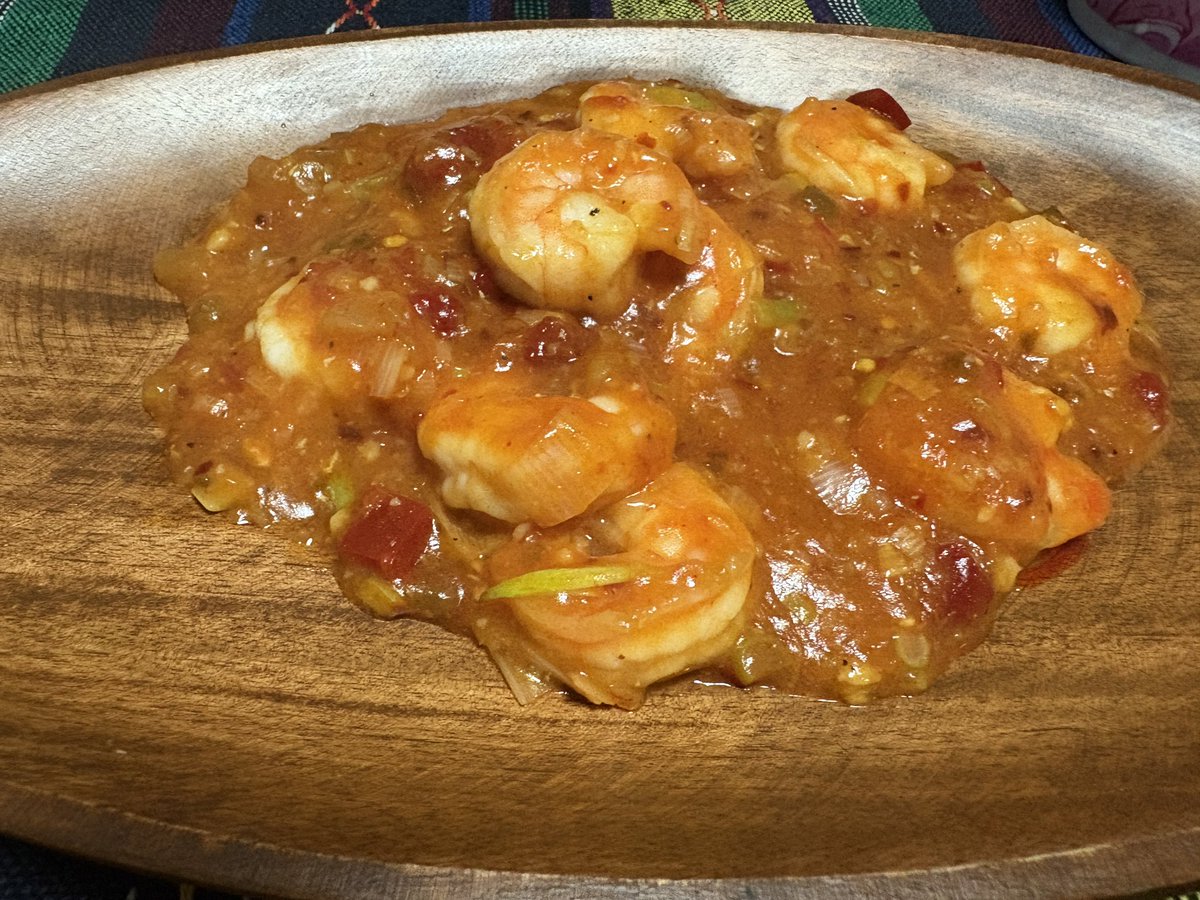 サルサソース使い道なかったからケチャップ代わりにエビチリ作ったらめちゃうま🤣🤣