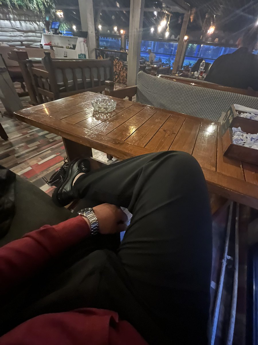 ''Her insanın yaşadığı en az iki hayatı vardır; biri bildiğimiz vitrinlik, diğeri bilmediğimiz derinlik.''🍁