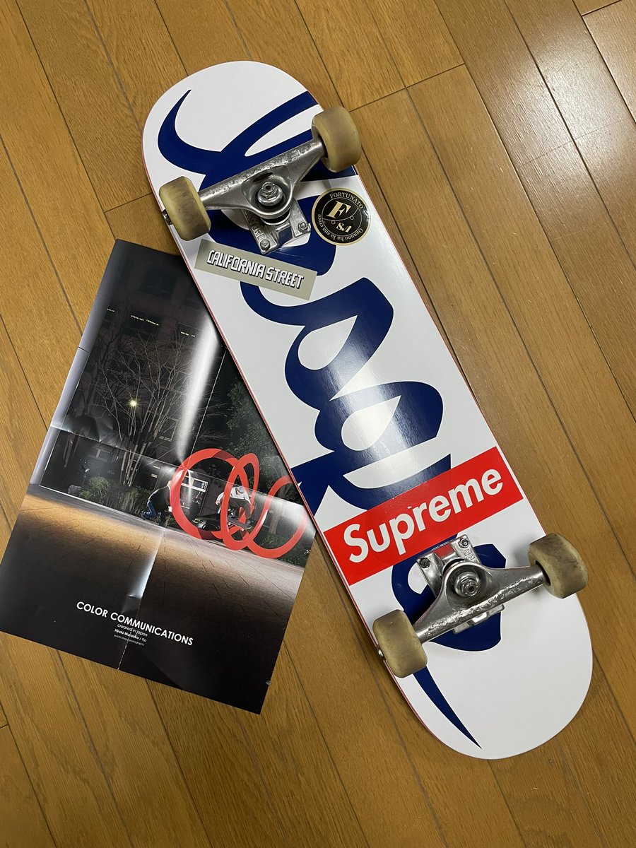 sugizou10's tweet photo. これからの季節はバリ🛹なので新調した✨
#lesque #生涯レスケ https://t.co/7DeqUNaUPN