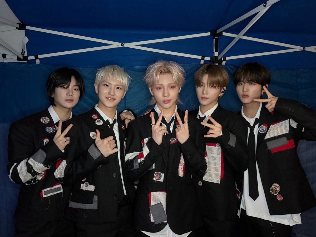 TNX_Official's tweet photo. [#TT]
TNX Today | 250516
📸 서강대학교 2025 대동제 𝗥𝗘𝗗:𝘃𝗼𝗹𝘂𝘁𝗶𝗼𝗻

쏟아지는 비도 막을 수 없었던 서강대학교 학우분들의 열기 🔥
신나는 무대를 함께 만들어주신 여러분 감사합니다 ! 

#TNX
#PNATION #피네이션 https://t.co/J6u9bfhv01