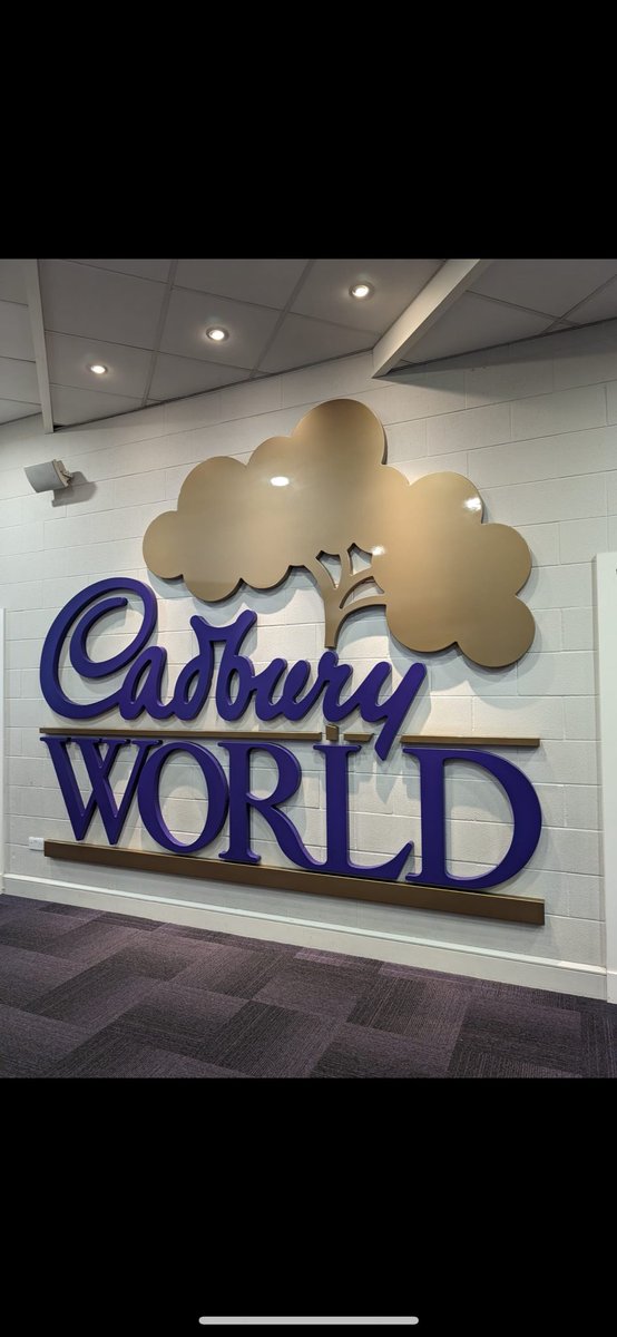 St Ninian's Business Education tweet media