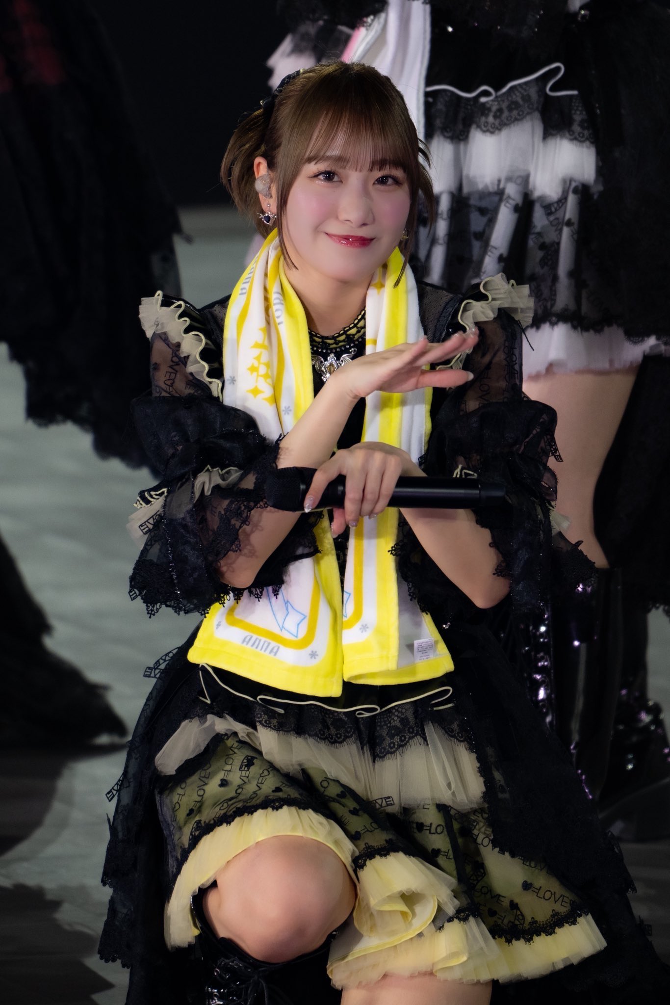 瀧脇笙古　直筆　黒衣装 LOVE 生写真 瀧脇笙古 黒衣装 ツアー2025衣装 コンプ ② - メルカリ