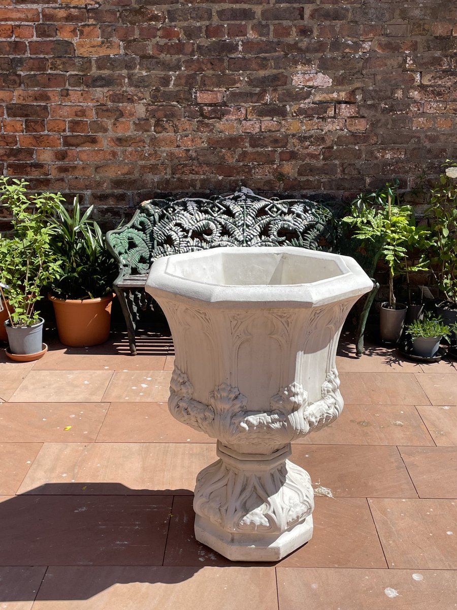 Friday seems an appropriate day to have had our font delivered. #fontsonfriday