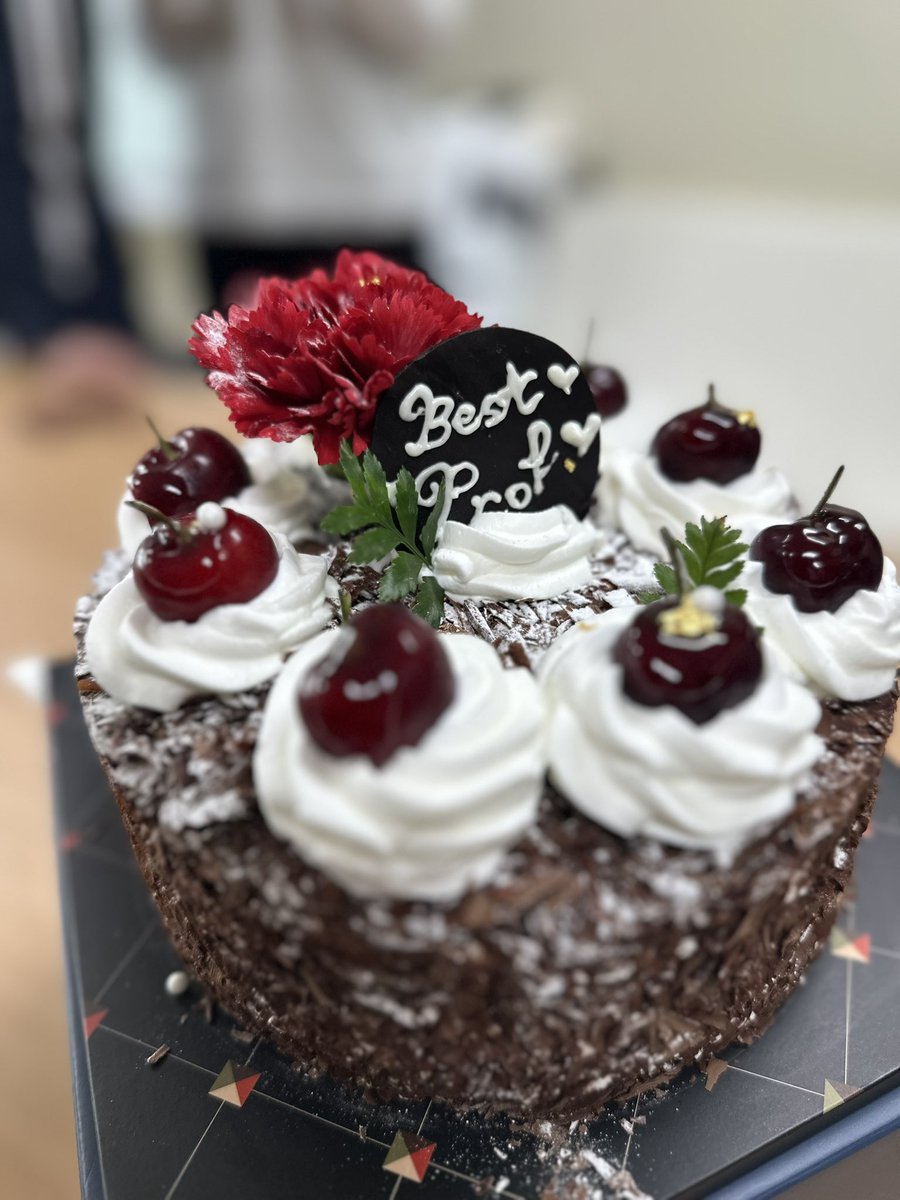 Sweet surprise on teacher’s day (스승의 날). I’ll try to live up to being the ‘Best Prof’!