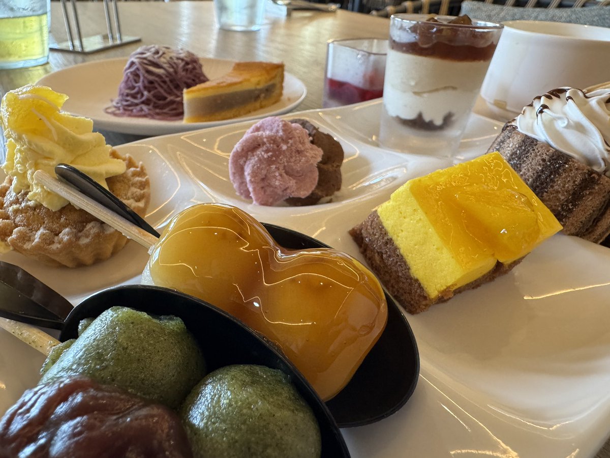 IntrigueImaging's tweet image. Dessert was soooo good today! #Okinawa #Dessert #Japan #Food #Foodie #Photography #デザート 
#デザート #沖縄 #写真 #음식 #디저트 #오키나와 #사진술