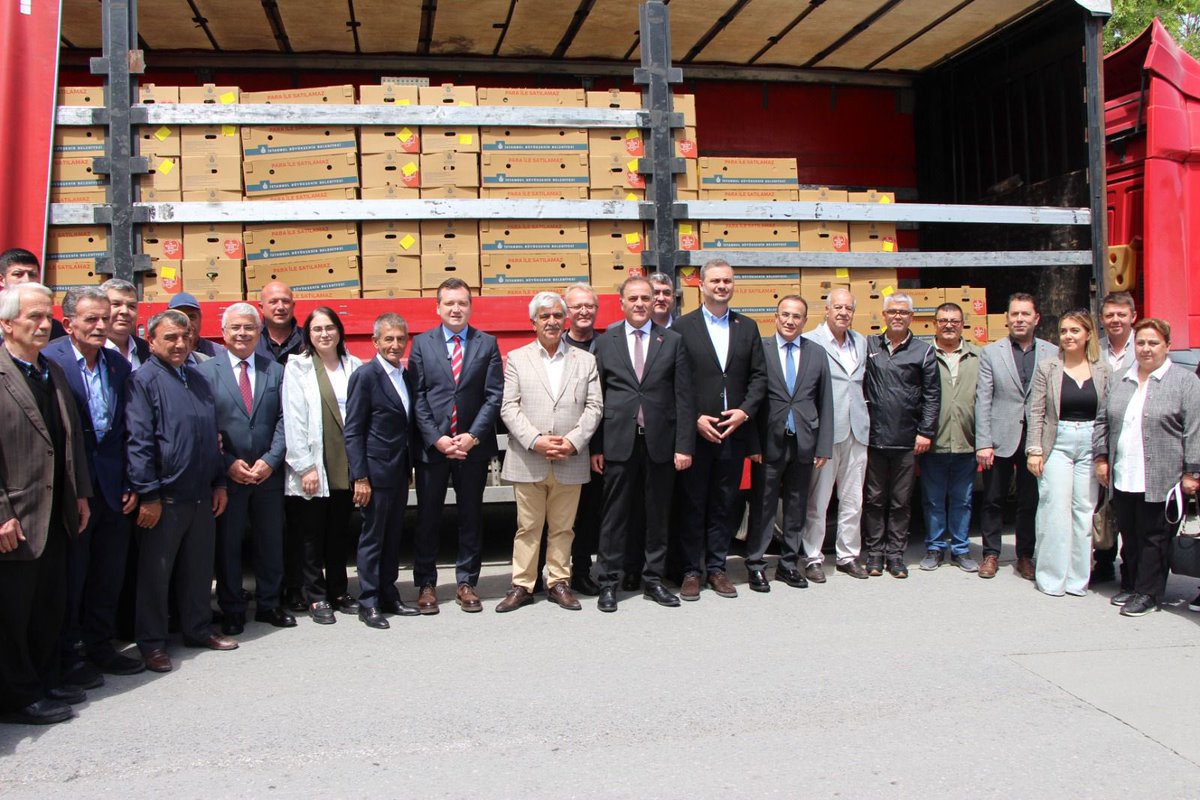 İBB, çiftçilerin yanında! 

2020 yılında destek verilen çiftçi sayısı 693 iken bu sayı bitkisel üretimde 5.945 hayvansal üretimde 2003, arıcılıkta 417 ve balıkçılıkta 1.478 olmak üzere toplam 9.843 kişiye ulaştı. İBB ,2020 yılından bugüne kadar domates, biber, patlıcan, salatalık