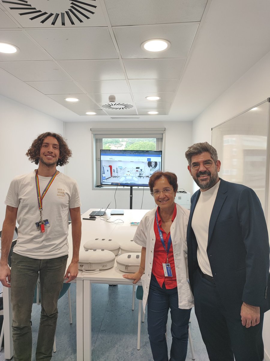 Mónica Rodriguez Carballeira (@monicardgezcarb) on Twitter photo Gran ilusión con la visita a <a href="/SimulacioVH/">Vall d'Hebron Centre de Simulació Clínica Avançada</a> de mi querido y admirado <a href="/CesarVelascoMun/">Cesar Velasco</a> ; hemos podido compartir ideas y proyectos. Siguiendo los consejos de su libro "El talento cura", apostamos por la innovación y la cocreación.
En ese camino nos encontraremos! Gran ilusión con la visita a <a href="/SimulacioVH/">Vall d'Hebron Centre de Simulació Clínica Avançada</a> de mi querido y admirado <a href="/CesarVelascoMun/">Cesar Velasco</a> ; hemos podido compartir ideas y proyectos. Siguiendo los consejos de su libro "El talento cura", apostamos por la innovación y la cocreación.
En ese camino nos encontraremos!