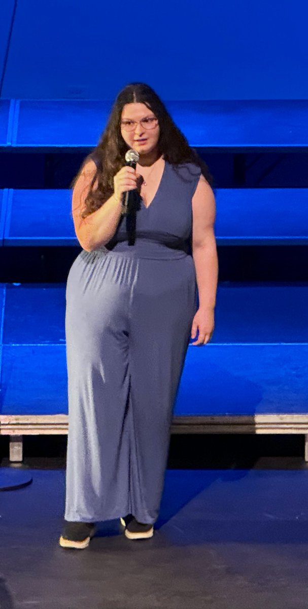 mary luckritz tweet media