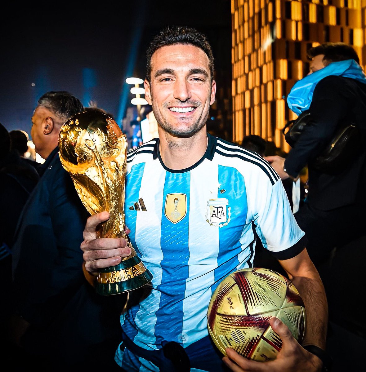 BappyBasak5's tweet photo. Happy birthday to Argentine footballer #Lionel_Scaloni. https://t.co/FoNHHLB0sE