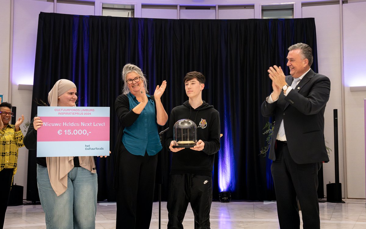 Wie verdient de Inspiratieprijs 2025 en de Jongerencultuurprijs van het Cultuurfonds Limburg? Tot 28 mei kan iedereen een creatieve ‘mogelijkmaker’ nomineren. Lees meer op: bit.ly/433tm7z