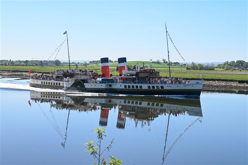 We were grateful to have seen the #WaverleyPaddleSteamer pass by on its first passenger trip of the season down the River Clyde🚢
Hope everyone on board had a great time!