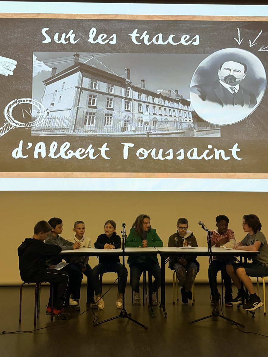 Concours « Faites de l’oral » associant les établissements des REP de Stenay et Verdun, au cinéma L’autre cité.
Bravo aux enseignants et surtout aux élèves !
#oralité #éloquence #oral #educationprioritaire <a href="/DSDEN55/">DSDEN55</a>