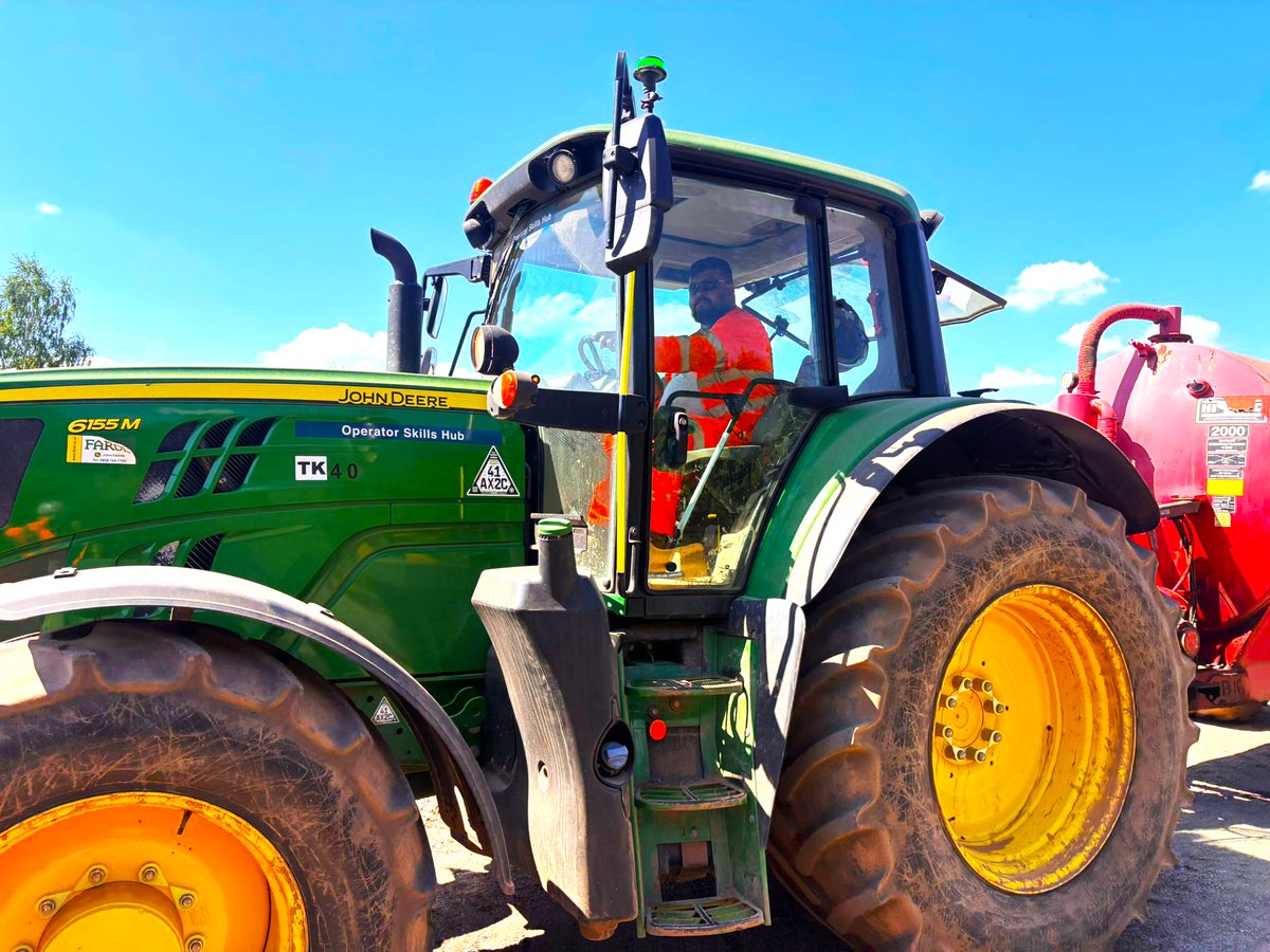 OperatorSkills's tweet photo. Tractor Training in the sun! 🚜🌟

Today at our Operator Skills Hub in Birmingham, some of our Skills Bootcamp trainees were getting used to basic driving and reversing with a tractor. 

Getting one step closer to achieving their ticket for this machine! https://t.co/jTHLAPbzLy