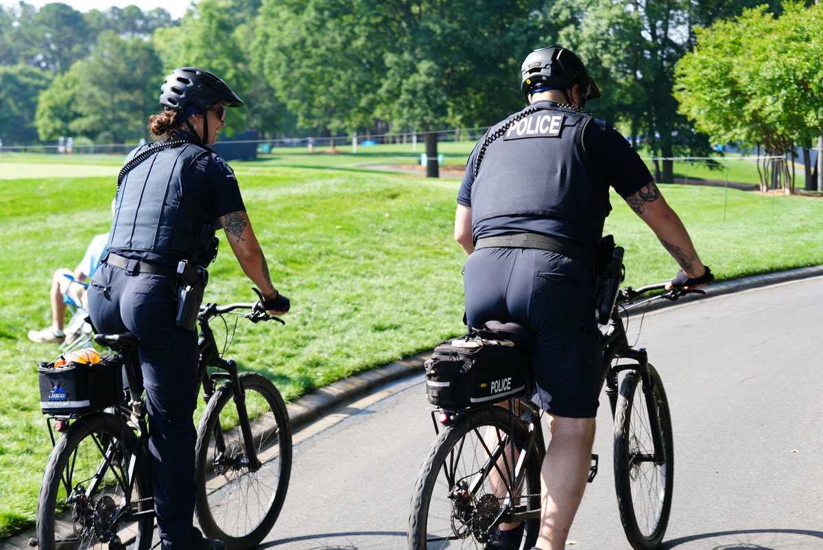CMPD's tweet image. If you’re headed to the PGA Championship this weekend, you’ll see our officers walking the course with players and providing additional security for Quail Hollow Club. Let’s make this a safe and memorable event for all!

For attendees:
✔️ Arrive early, allowing extra time for…