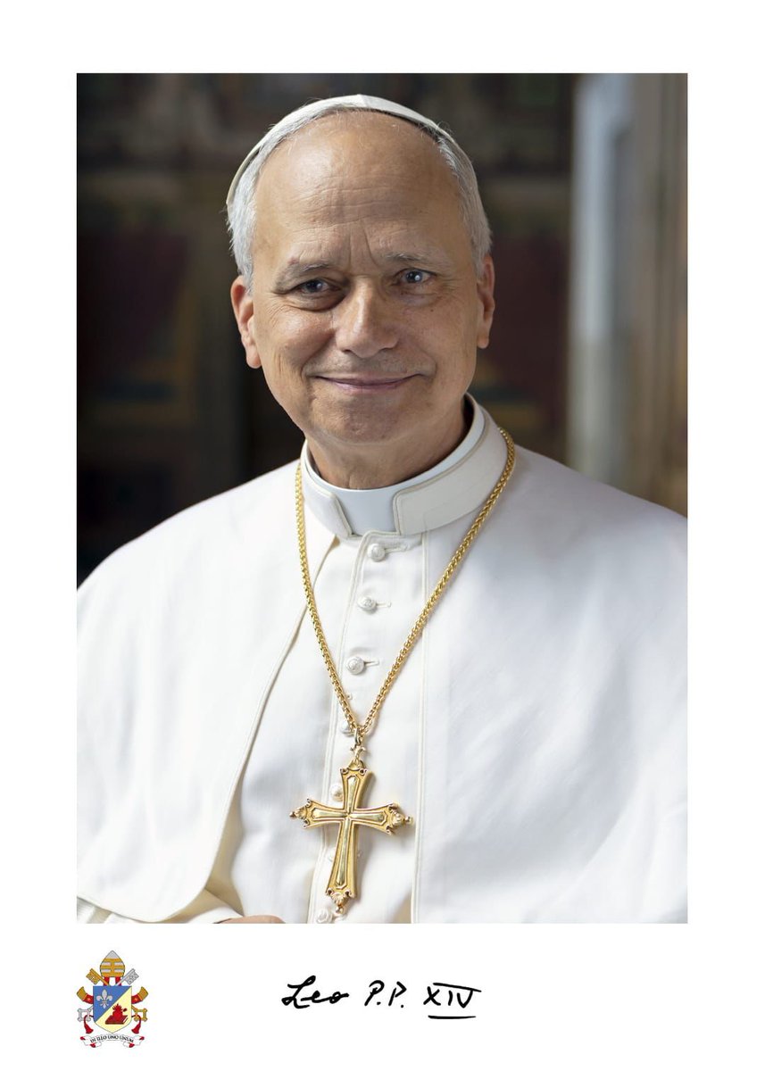 La <a href="/HolySeePress/">Holy See Press Office</a> ha divulgado la fotografía oficial del Santo Padre León XIV <a href="/Pontifex_es/">Papa León XIV</a>.