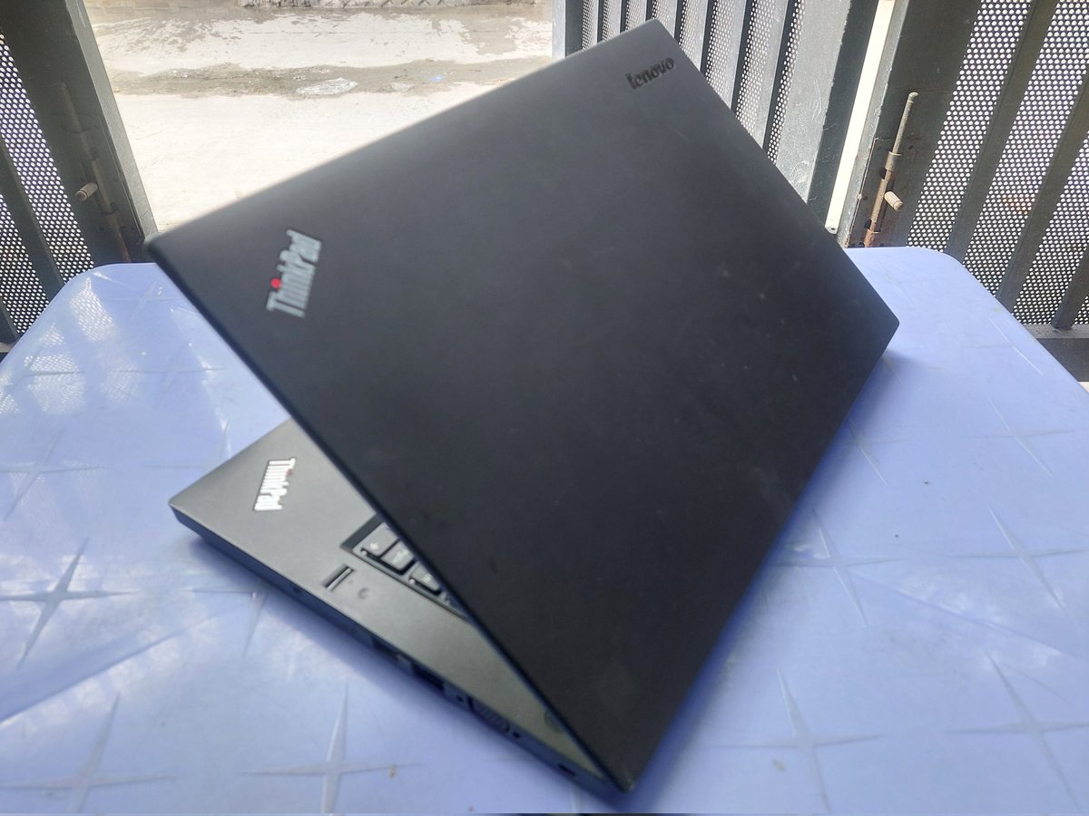 Laptop NiNa tweet media