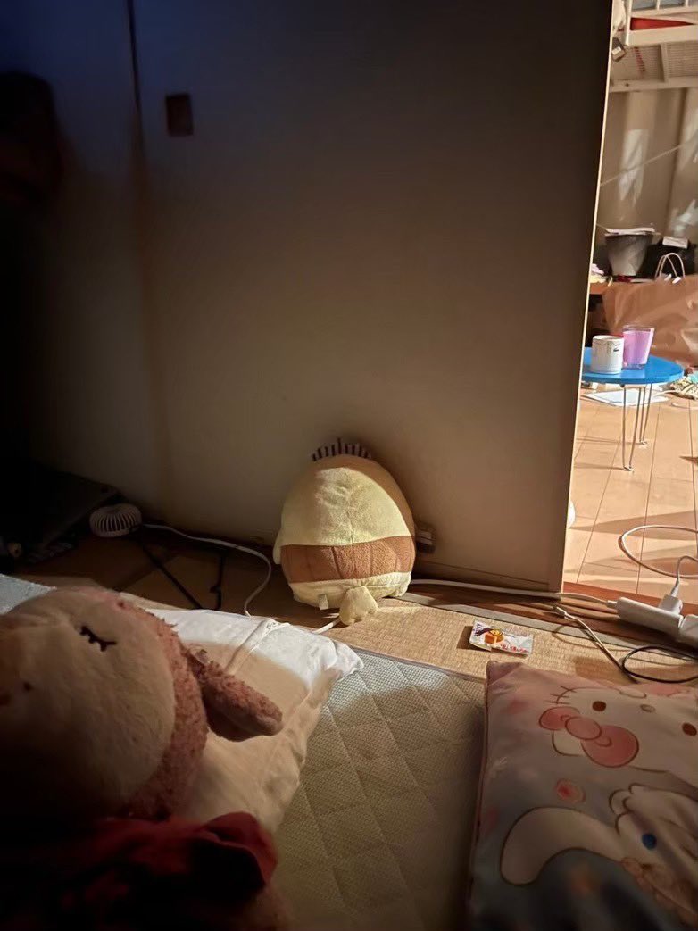 落ち込むぬいぐるみ (@depressed_nui) on Twitter photo 