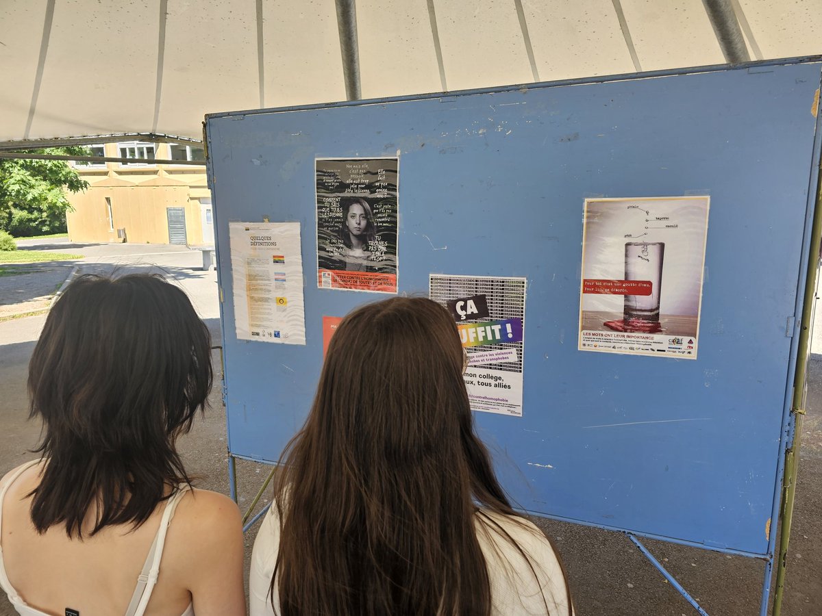Journée de lutte contre la phobie LGBT+
Jeux, exposition, et dessin collaboratif  à la craie.
Tous unis contre les discriminations🌈 !!!!