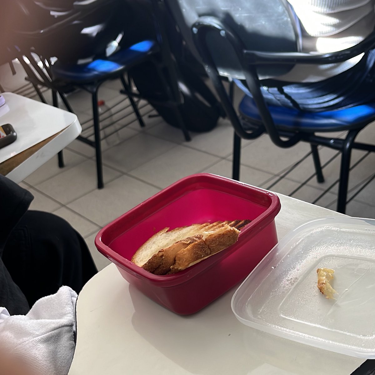 ryucalories's tweet photo. vontade de olhar pra mona do meu lado comendo e gritar SOME DAQUI https://t.co/UDQ1TZwnZz