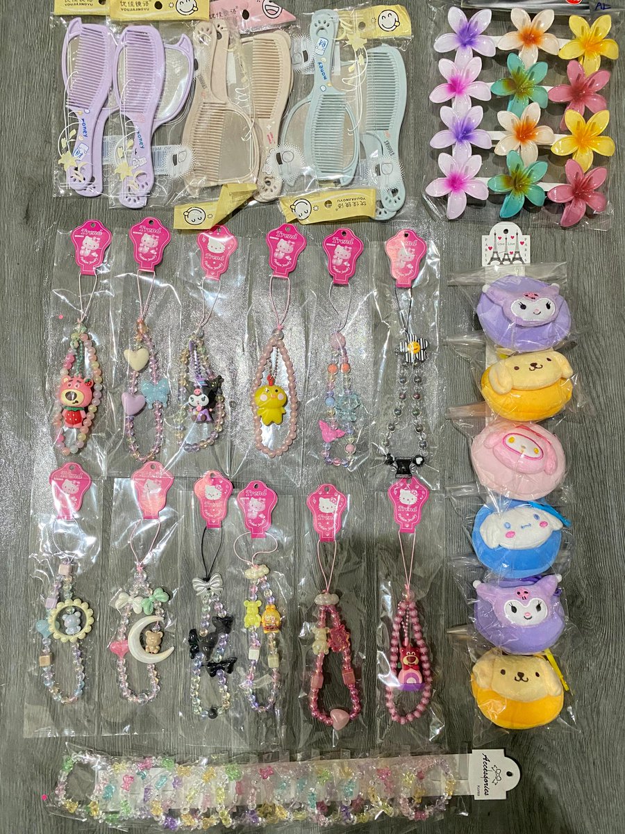 _RatuSpill's tweet photo. 25k dapet 4 niii guysss, bebas pilih yaw 😍
1. starp phone gemas importtt 
2. jepitan kamboja bebas pilih warna
3. random pick sisir kaca/dompet boneka gemoy 
4. gelang random 

harga udah incl all di oren 😍🫶🏻 kirim besokkk yawww https://t.co/OeoentoVJG