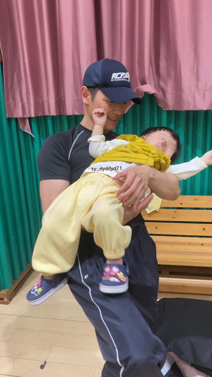 ty_dyddyd71's tweet photo. 아기, 툥프가 되 https://t.co/tcurJWscBR