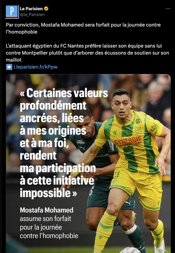 Je me demande ce qu'on dirait d'un joueur de foot qui refuserait de porter des autocollants contre le racisme.
Oui.
Je me demande...