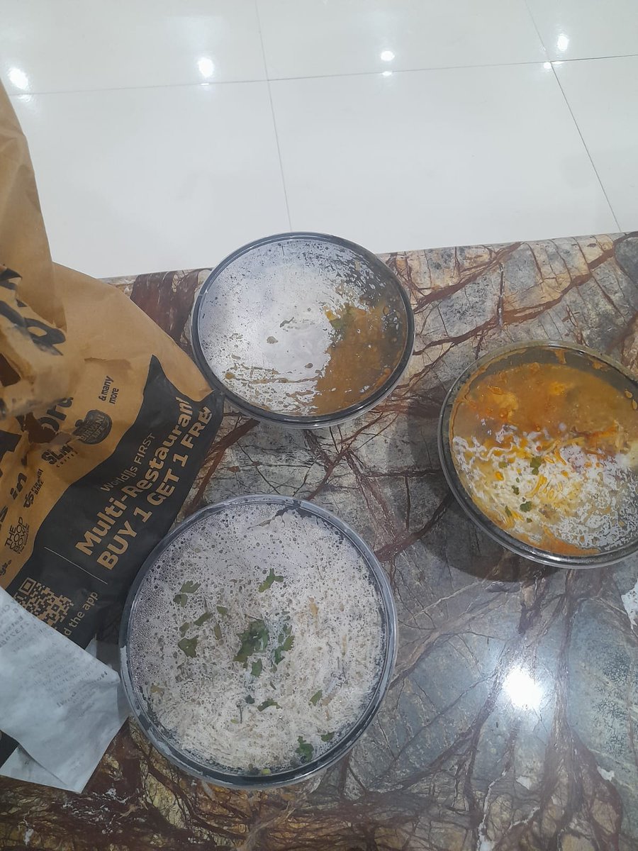 AakashS05434865's tweet photo. @eatsure @honestbowl Ordered Chicken Keema Special &amp; Egg Biryani. Shocked to find barely 1/4 portion of keema and just rice in the biryani—no egg! Not worth the price at all. Disappointed with the quantity and quality. #FoodFail #EatSure #HonestBowl https://t.co/wxAk6wo7DF