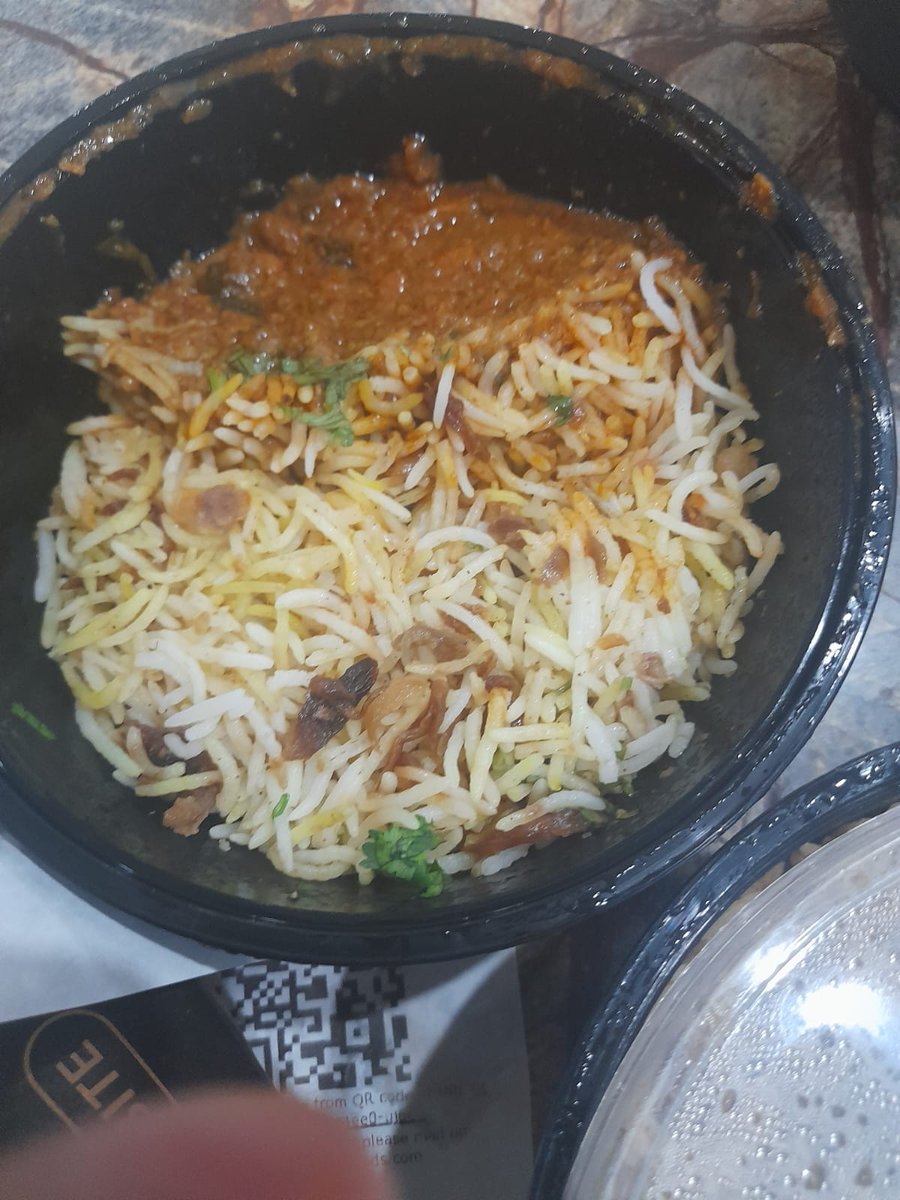 AakashS05434865's tweet photo. @eatsure @honestbowl Ordered Chicken Keema Special &amp; Egg Biryani. Shocked to find barely 1/4 portion of keema and just rice in the biryani—no egg! Not worth the price at all. Disappointed with the quantity and quality. #FoodFail #EatSure #HonestBowl https://t.co/wxAk6wo7DF