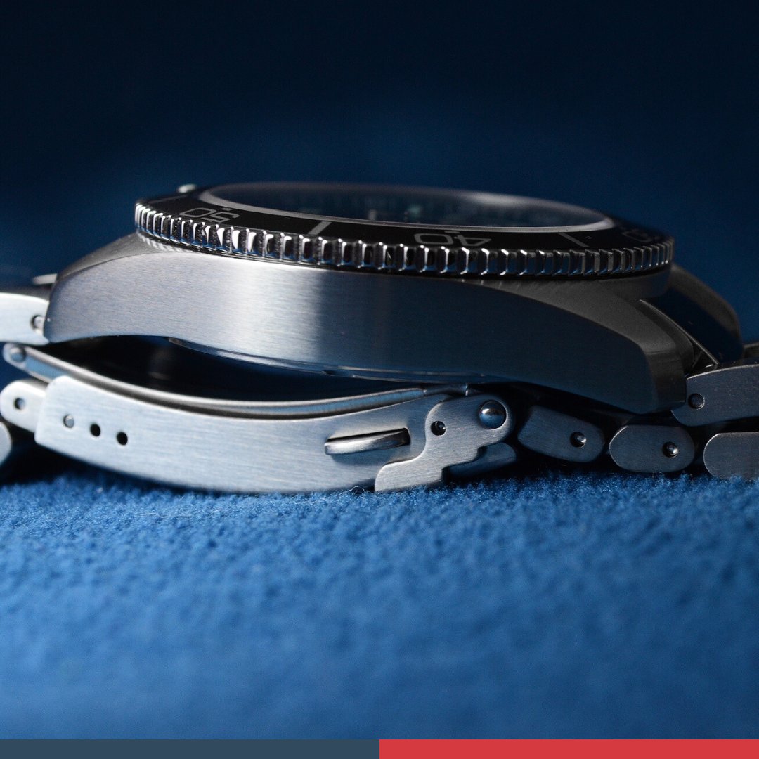 helveticz's tweet image. 🔬 Ani takto jednoduché potápky za relativně rozumnou cenu nedělají pod mikroskopem ostudu!

📺 Video @Certina DS Action Quartz C048.410.11.091.00 pod mikroskopem najdete právě teď na youtu.be/I4lT_ZIbeWA

#certina #divewatch #potapecskehodinky #hodinky