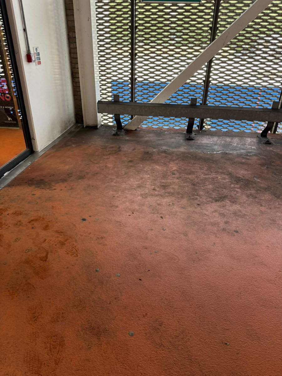 Feners's tweet image. Can you please do something about this disgusting carpark. If you visit Lincoln it’s the first thing you see and tbh it’s a disgrace. @lincolncouncil @LincolnshireCC nothing ever works as it should and it’s every level your on.