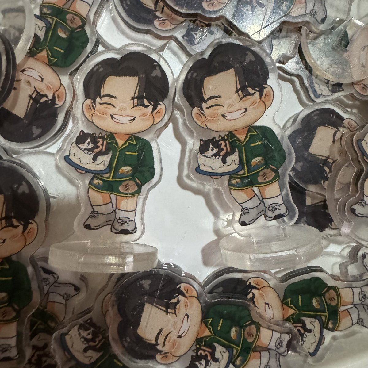 PSimmagine's tweet photo. แจก สแตนดี้น้องอาโป 31 ขวบ
จำนวน 19 รางวัล (ผชด. ออกค่าส่งเอง)

กติกา
รีทวีตนี้ พร้อมเมนชั่นรูปอาโปงานวันนี้ ใส่แคปชั่น และ keyword ติด tag ให้ครบ ตามด้านล่างนี้

APO AT DIOR INDONESIA
#DiorWithApolnJakarta #ApoNattawin

สุ่มแจกพรุ่งนี้ เวลา 12.30 น. https://t.co/3dOUnSXHGo
