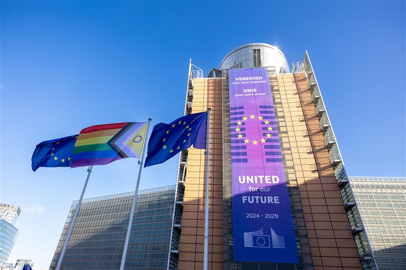 🌈 No one should have to hide who they are to play the sport they love!

On #IDAHOT, we stand with LGBTIQ+ athletes, coaches, and fans. European sport is about more than competition. It's about respect, team spirit, and inclusion.

Everybody is welcome! 💛💙💚💜❤️🧡