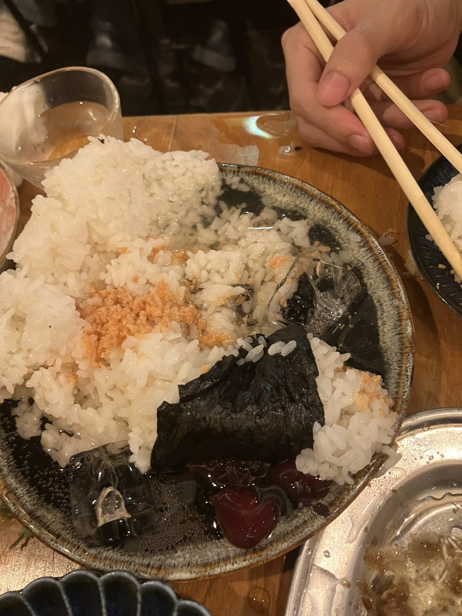 19manboo's tweet photo. かいしゃくがびしょ濡れにしたおにぎりがこちらです🫶 https://t.co/swNzDqBOG4